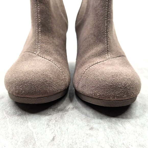 Toms Ankle Wedge Boots 6 Tan Suede Minimalist Casual Boho Chelsea Desert Booties - Picture 3 of 10